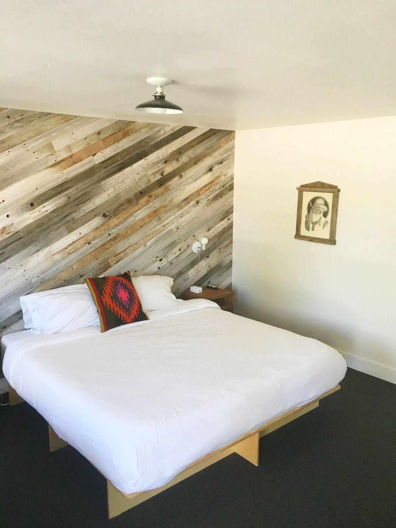 סאלידה Amigo Motor Lodge מראה חיצוני תמונה