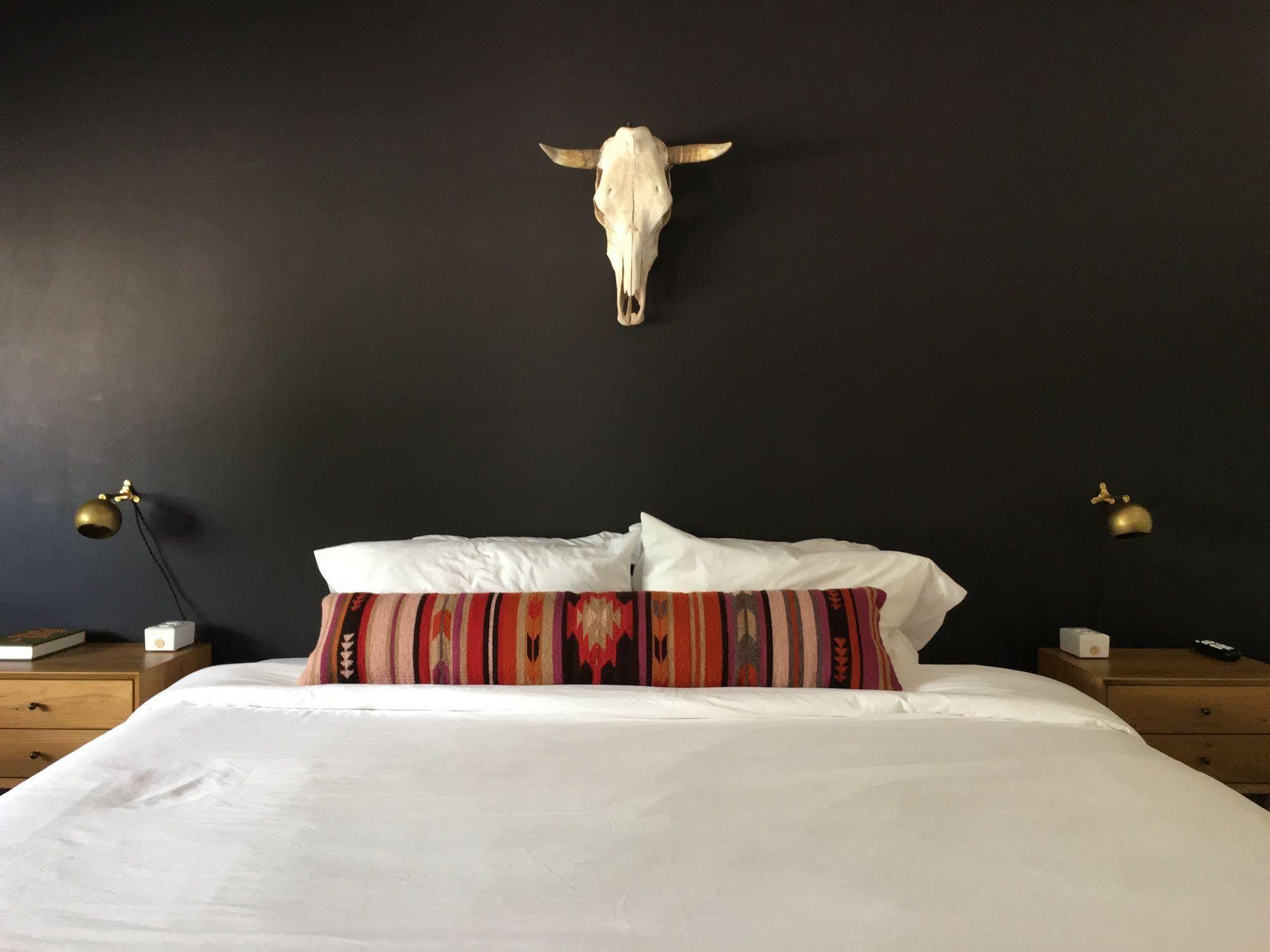 סאלידה Amigo Motor Lodge מראה חיצוני תמונה